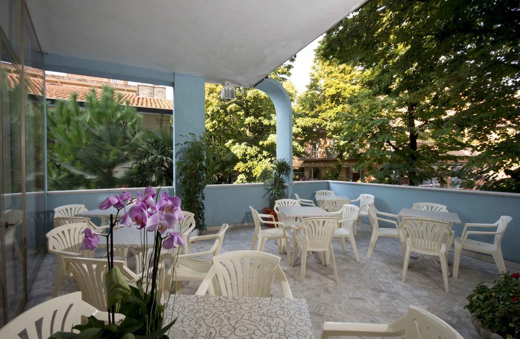 Hotel Veliero ريميني المظهر الخارجي الصورة