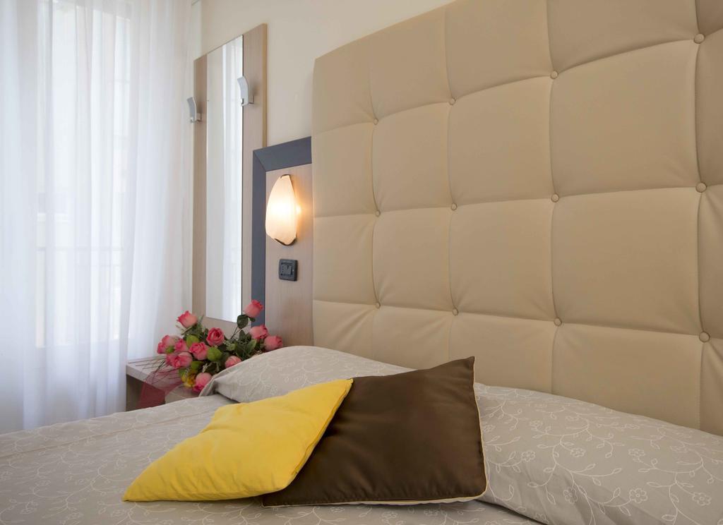 Hotel Veliero ريميني الغرفة الصورة