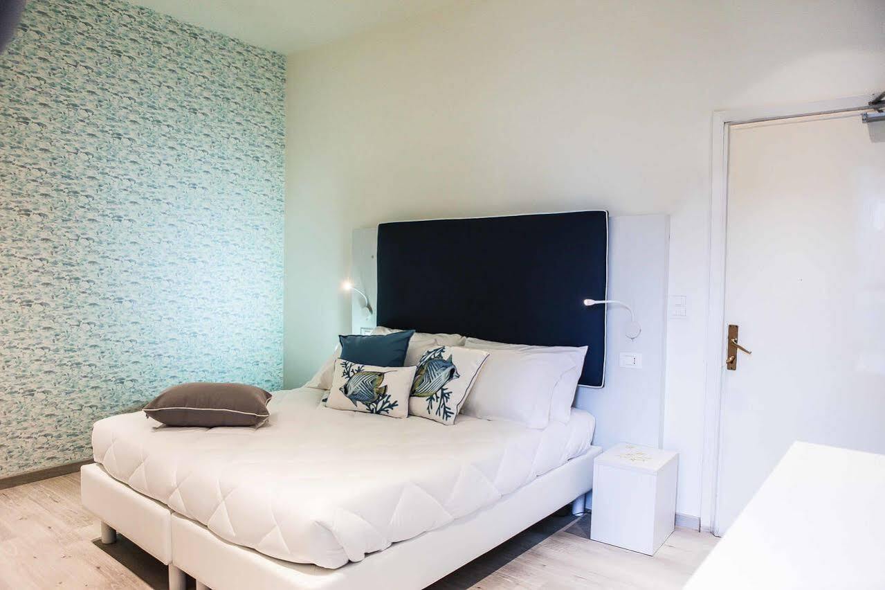Hotel Veliero ريميني المظهر الخارجي الصورة